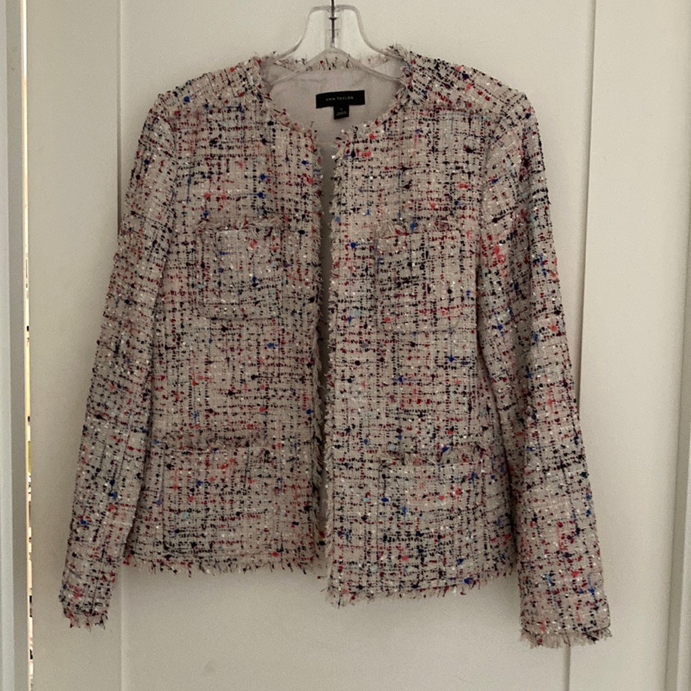 Beautiful lined Ann Taylor tweed jacket